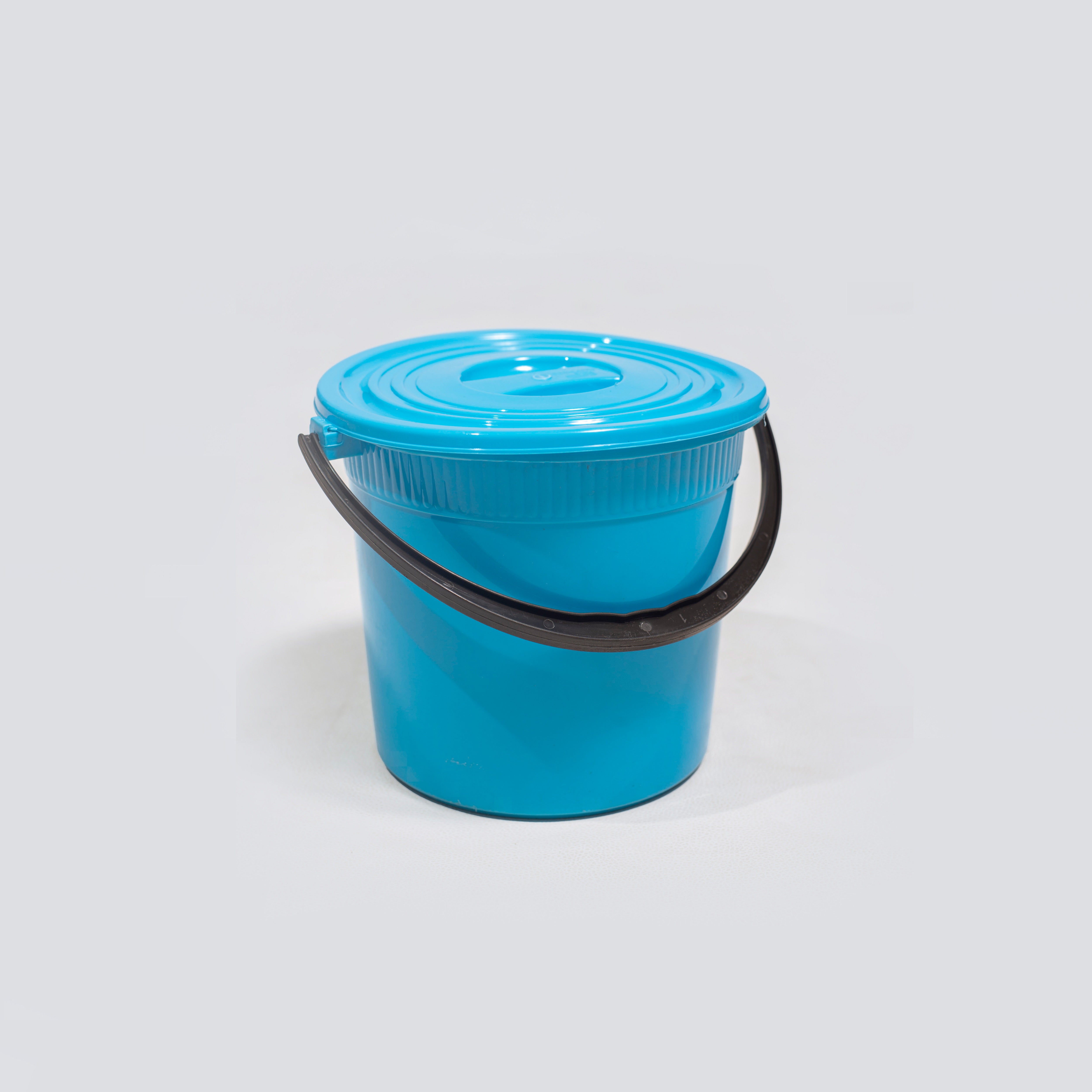 Seau en plastique 2.5L